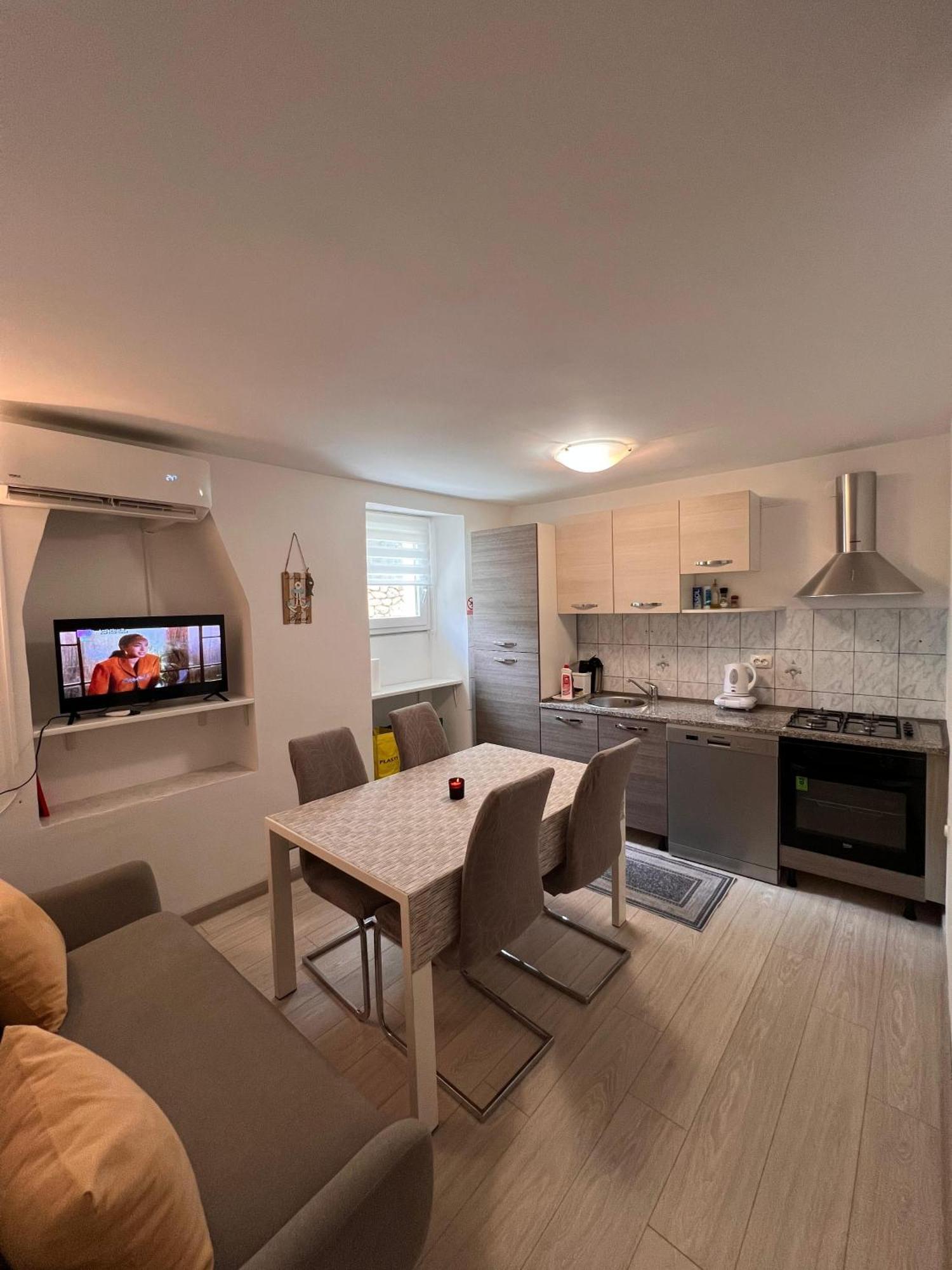 Apartman Gabriela 木洛希尼 外观 照片