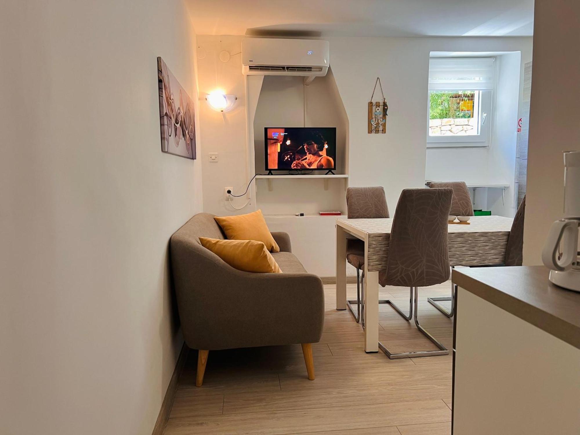 Apartman Gabriela 木洛希尼 外观 照片